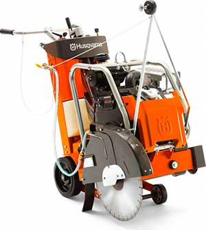 Резчик швов HUSQVARNA FS-524 в прокат в Магнитогорске. У нас лучшая цена за сутки! Возможность взять в аренду с выгодной скидкой до 40% при экспресс доставке 24/7. И помните, ночью стоимость еще дешевле на 30%! #арендапрокат #виброплита #выгодно